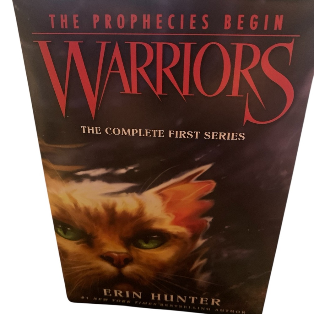 Warriors Book Set, Volumes 1 to 6, The Complete First Series, Paperback‎